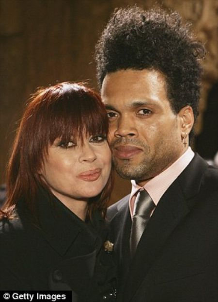 Chrissy Amphlett Had Not Shared Kids with Her Husband.